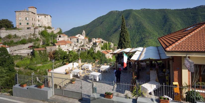 Albergo Cecchin Balestrino Exteriér fotografie